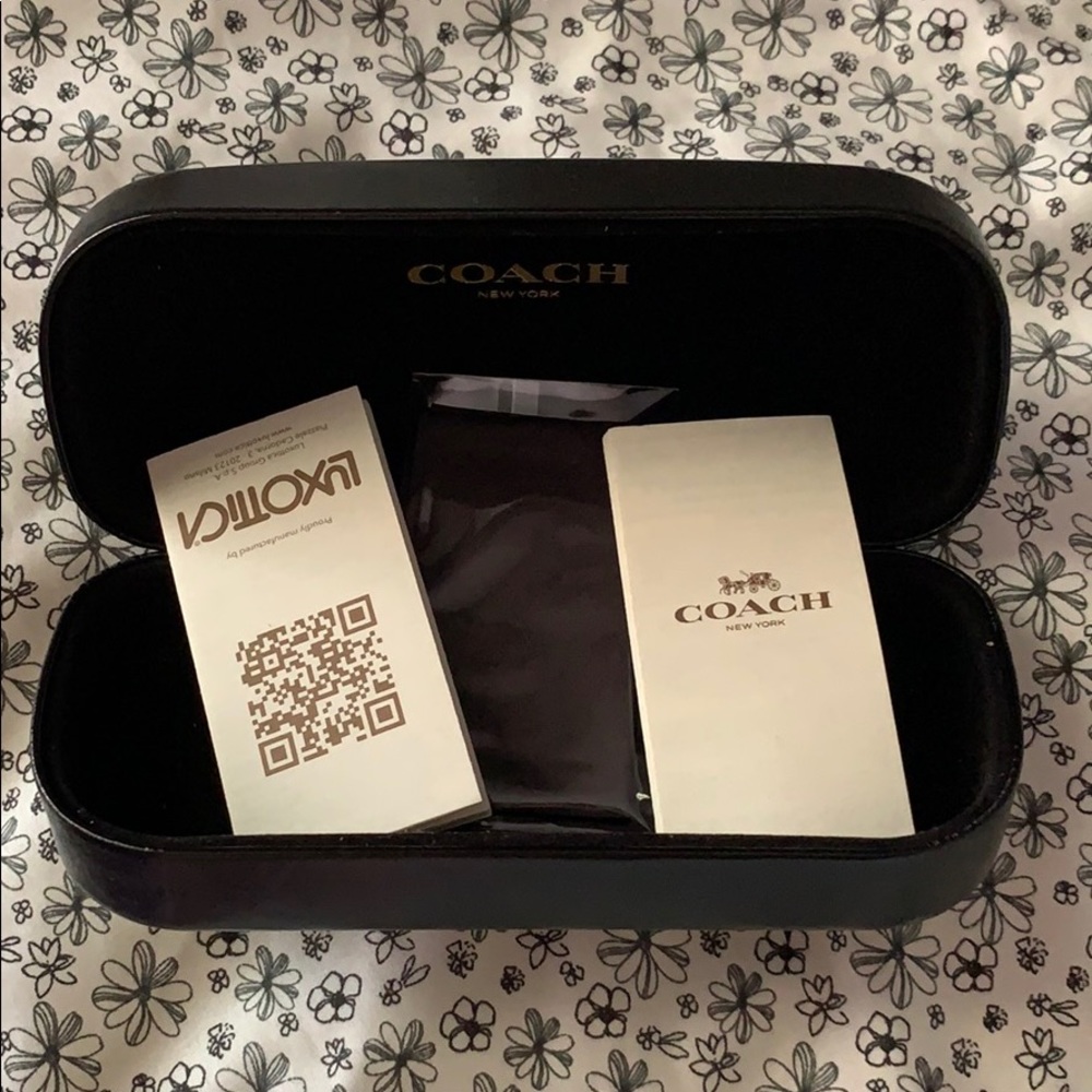 🕶Brand New Coach case 🕶